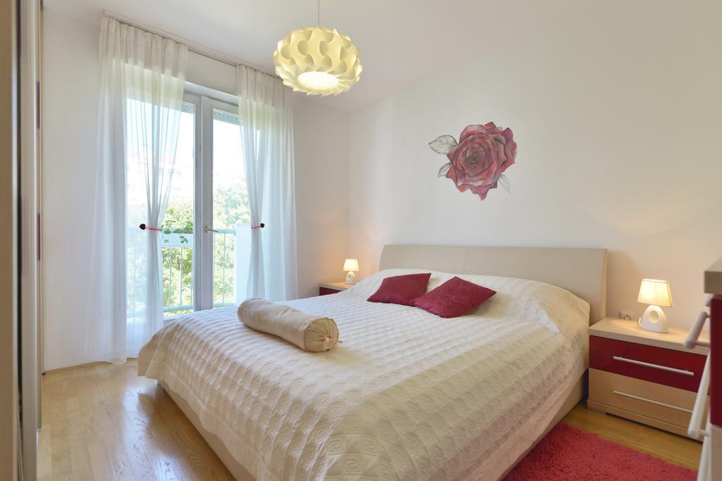 Cozy Beach Apartment Сплит Экстерьер фото