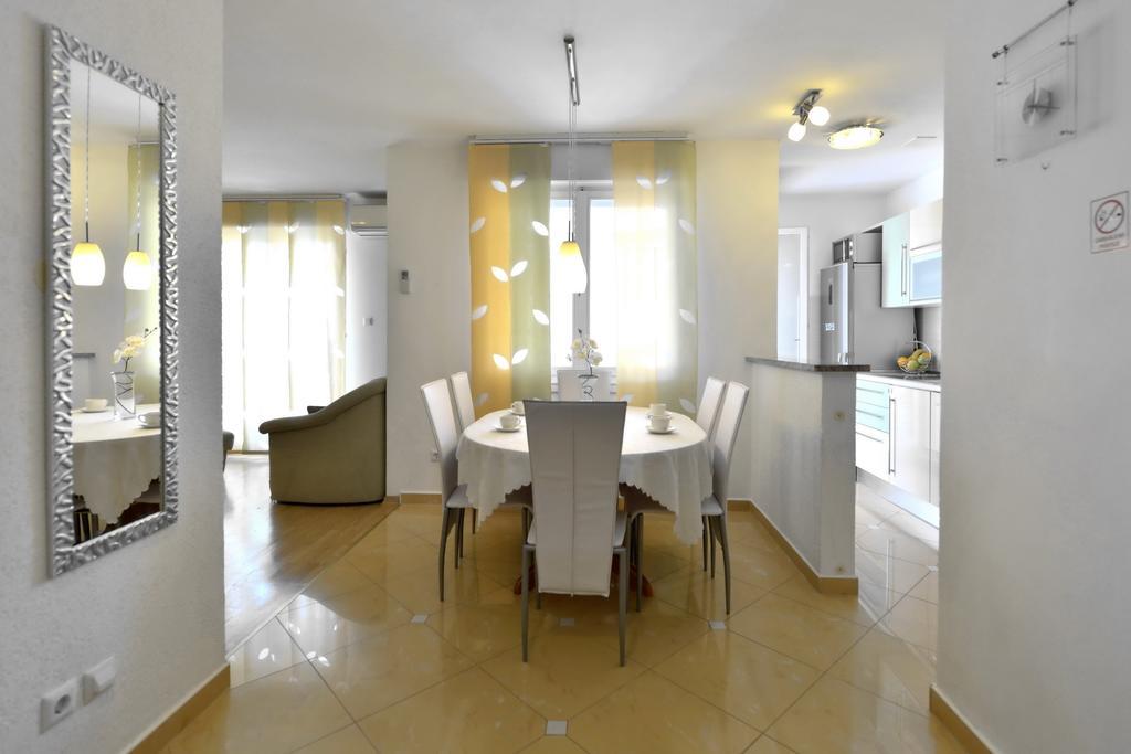 Cozy Beach Apartment Сплит Экстерьер фото