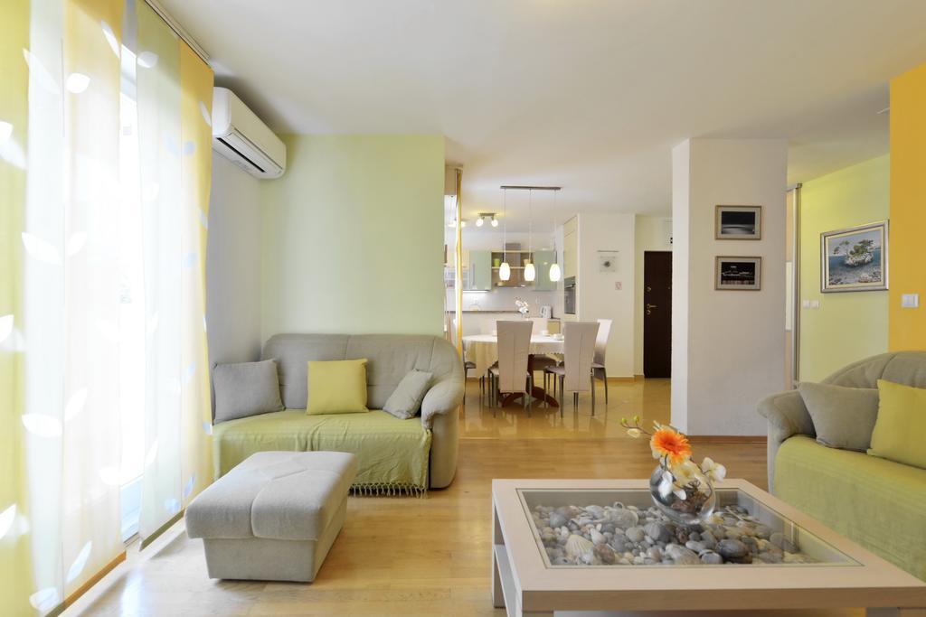Cozy Beach Apartment Сплит Экстерьер фото